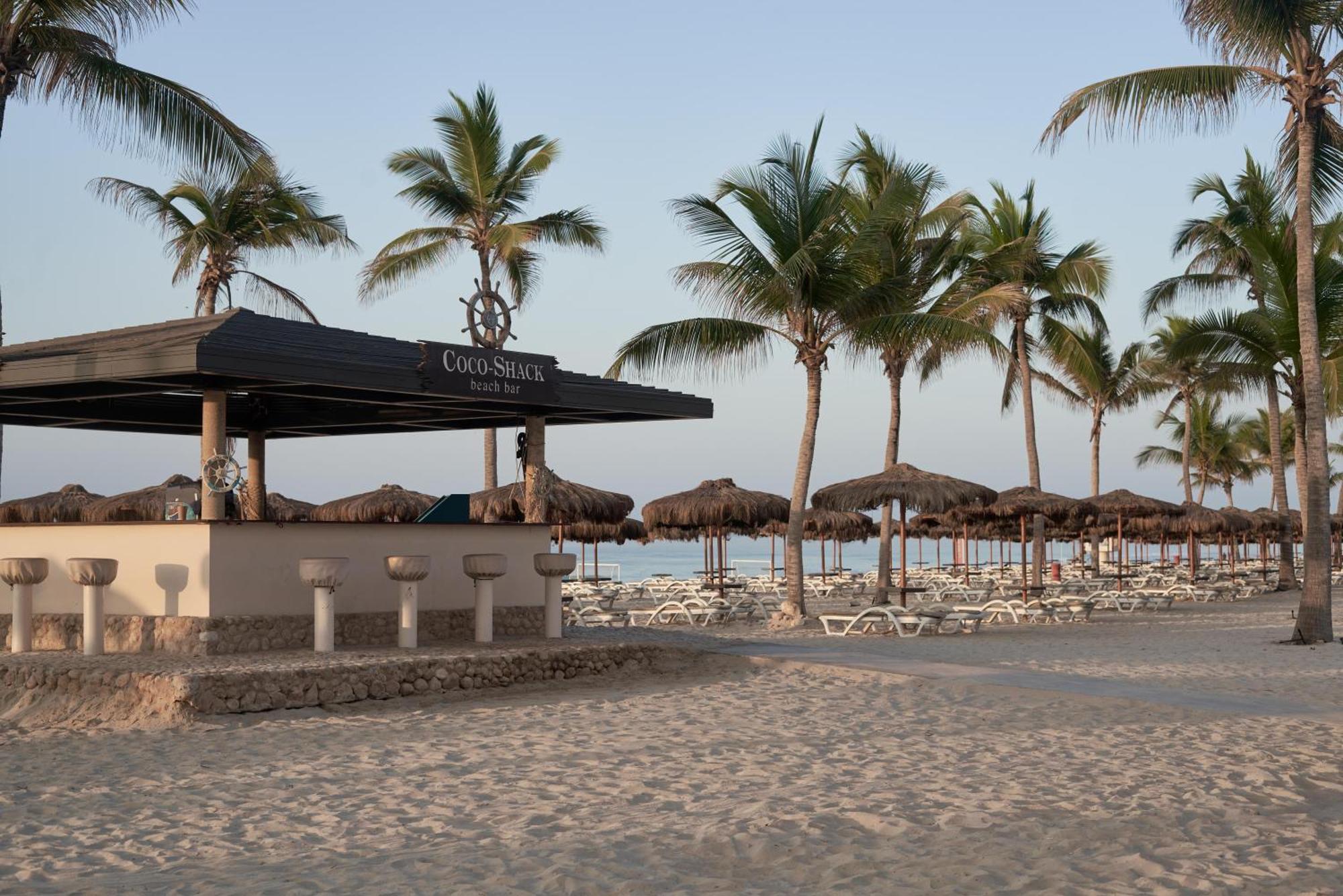 Salalah Rotana Resort Exterior foto Beach in Cabo San Lucas
